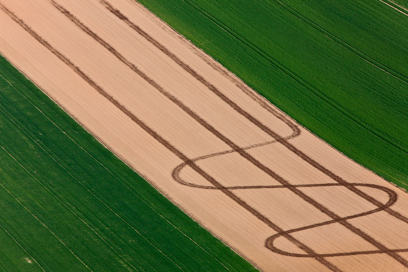 Illustration for article titled The Odd and Mesmerizing Aerial Photos of Klaus Leidorf